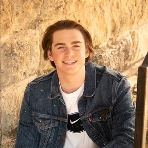 Meet your Posher, Ethan